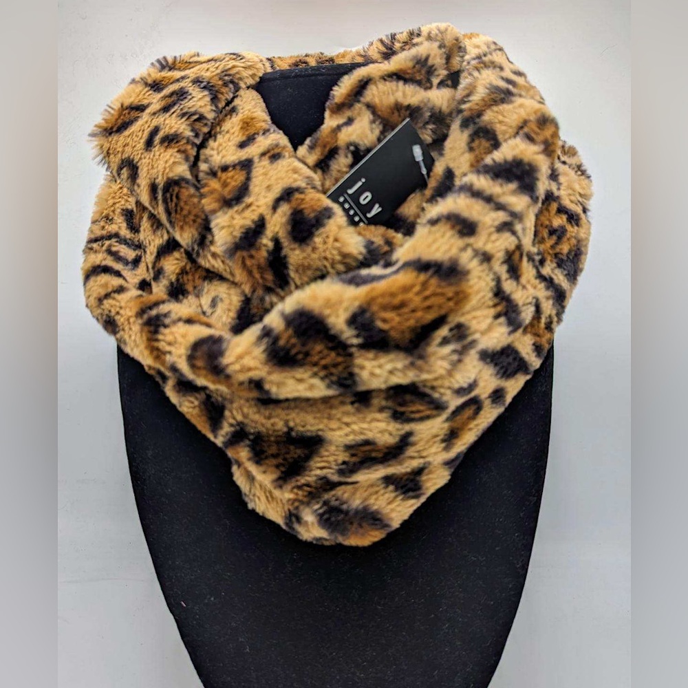 Joy Susan Infinity scarf